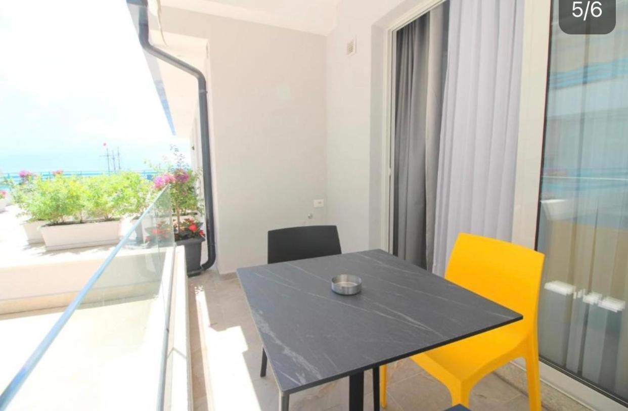 Oni Sarandë